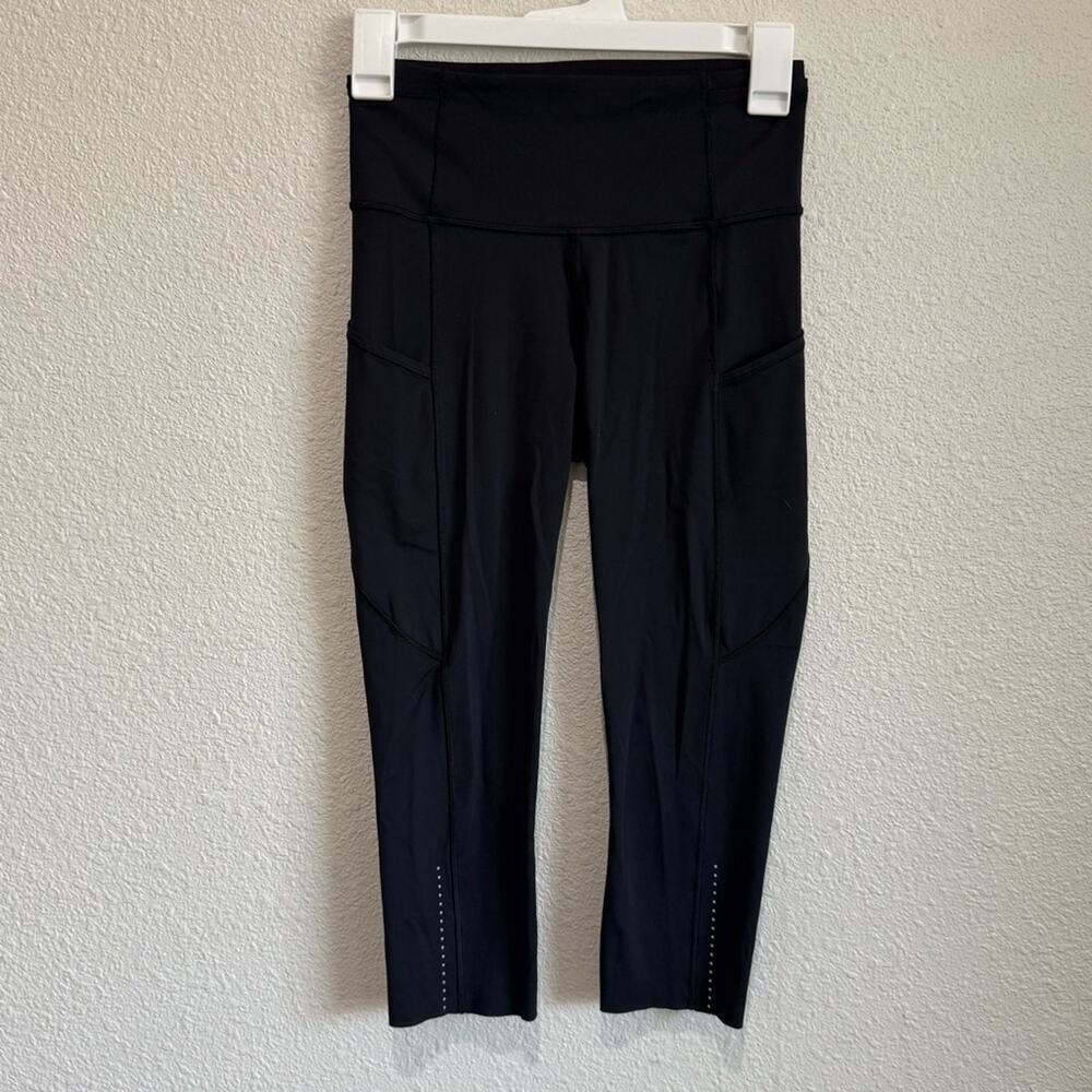 Lululemon Womens Size 4‎ Fast Free Crop II Nulux 19" Black Leggings Gym Workout